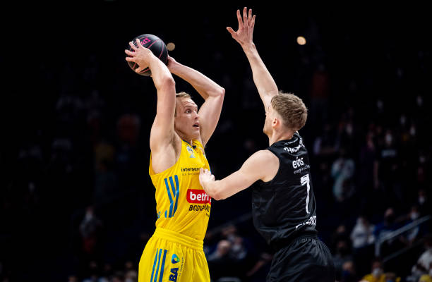 场依然未能 场依然未能