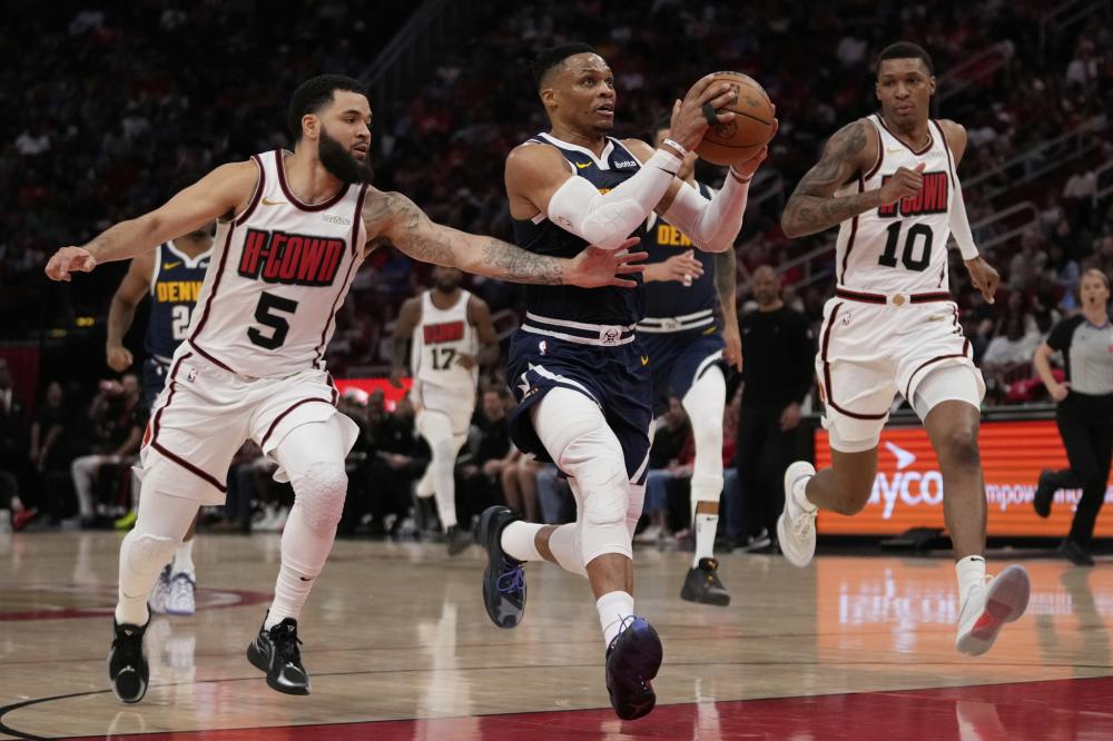 但他在下半 但他在下半